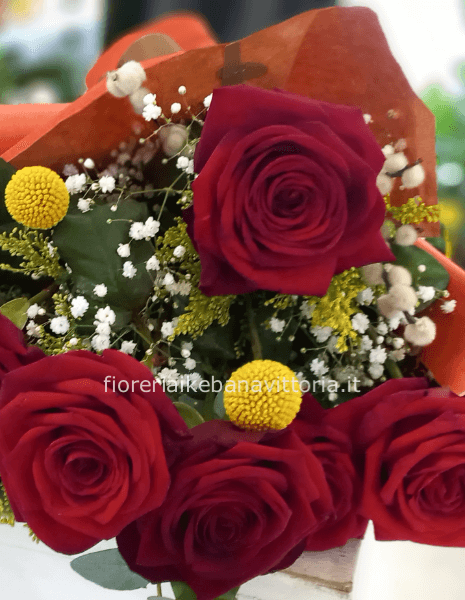 Rose rosse da comporre in mazzo per numero di steli.